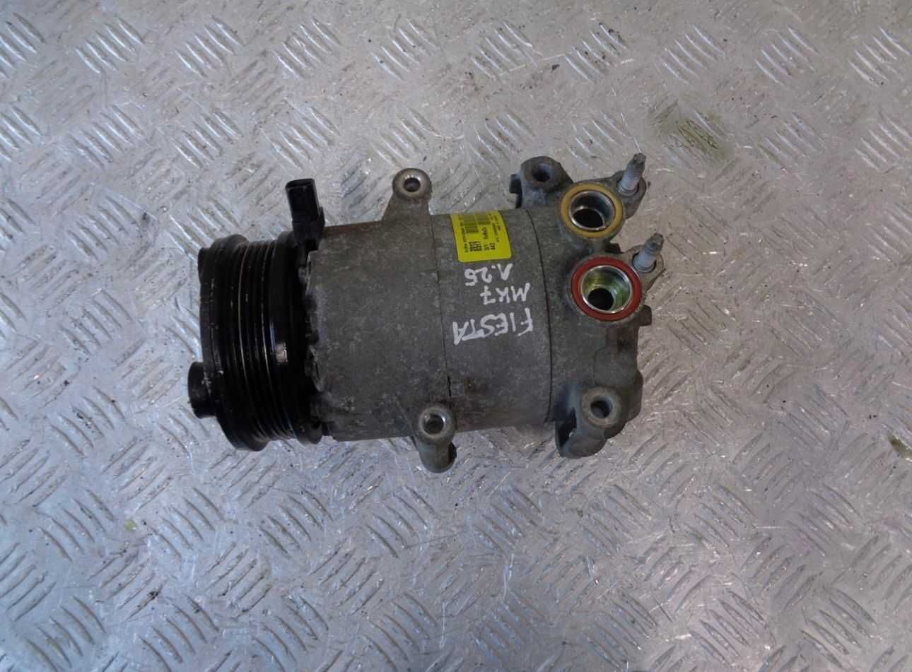 Compresor AC Ford Focus 3  1.6 tdci  AP31-19D629-AC