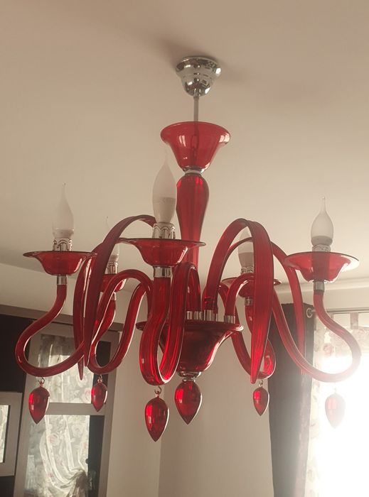 Vând Candelabru roșu