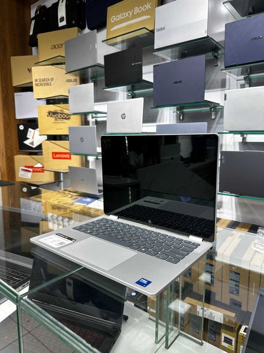 Hp OmniBook 5 Flip Laptop 14-fp0023dx/Core 7-150U/16/512/14"