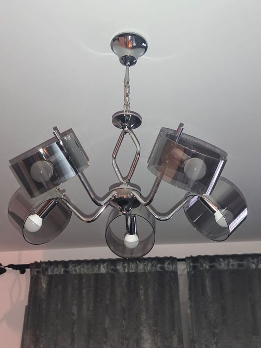 Candelabre de vanzare