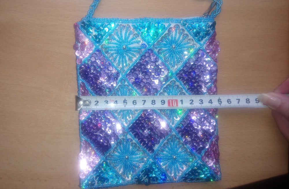 Малка чанта за през рамо