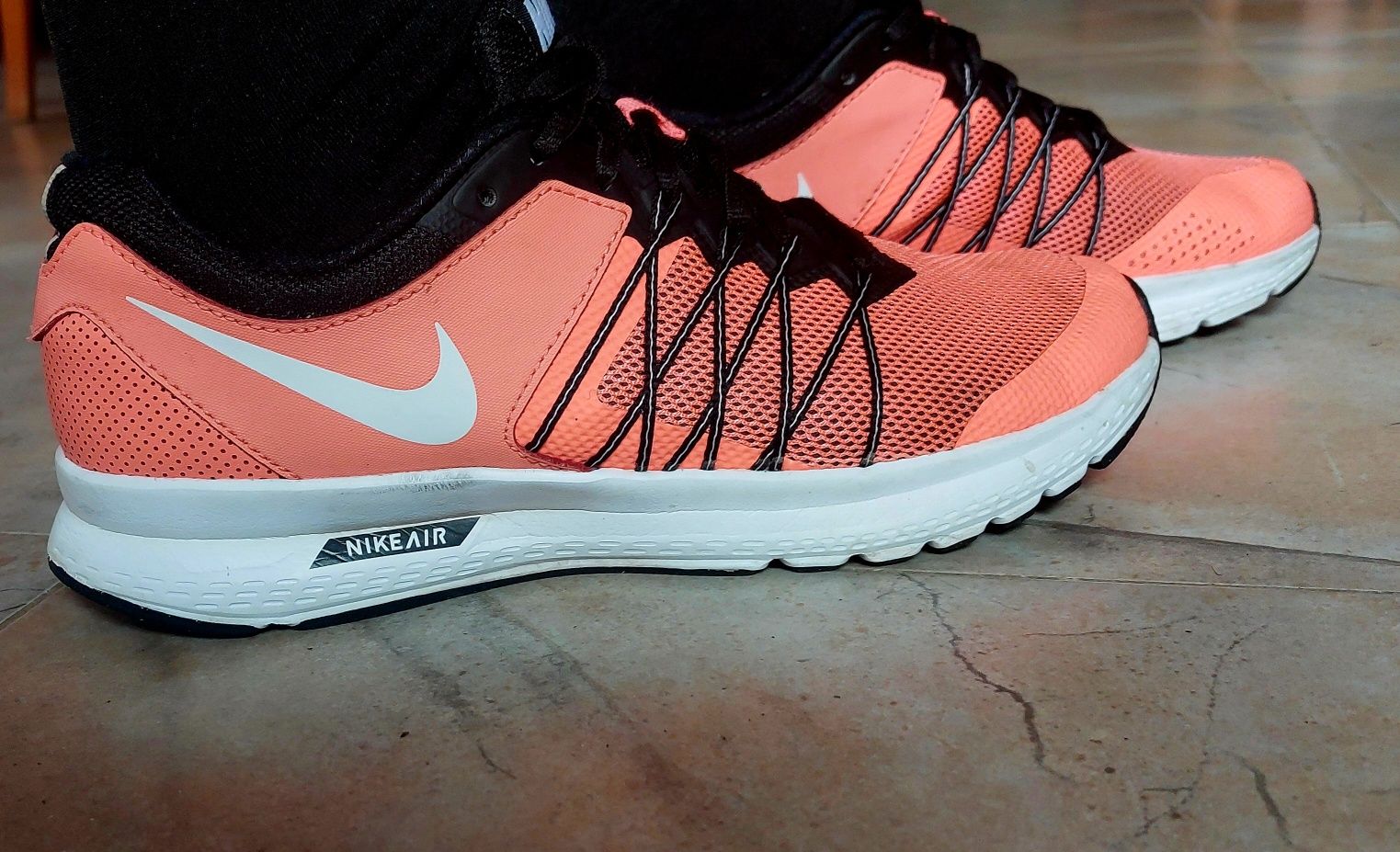 Маратонки Найк Nike 38.5