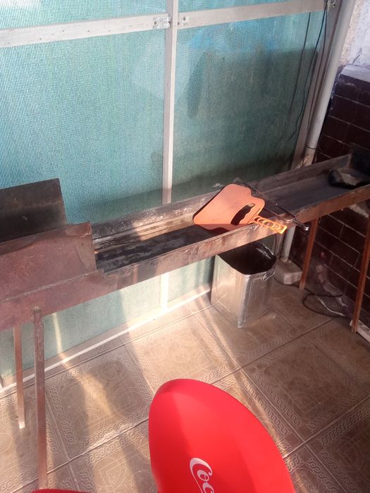 Mangal Holodilnik va morozilnik sotiladi