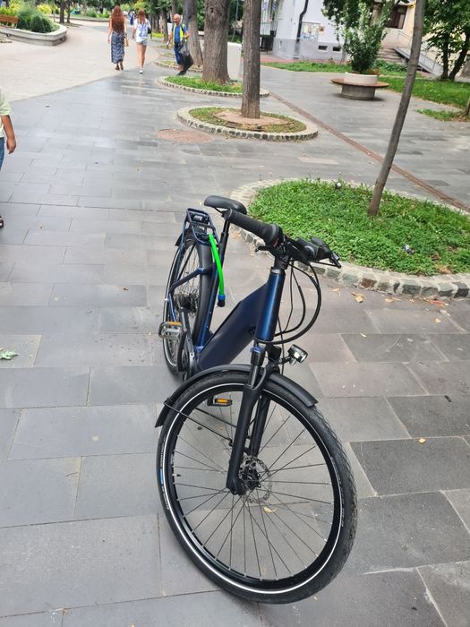 Bicicletă electrică GIANT