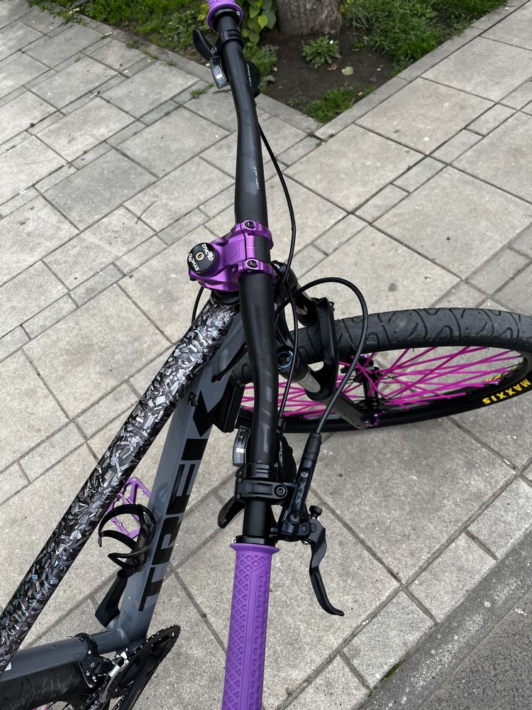 Trek marlin 7 wheelie spec