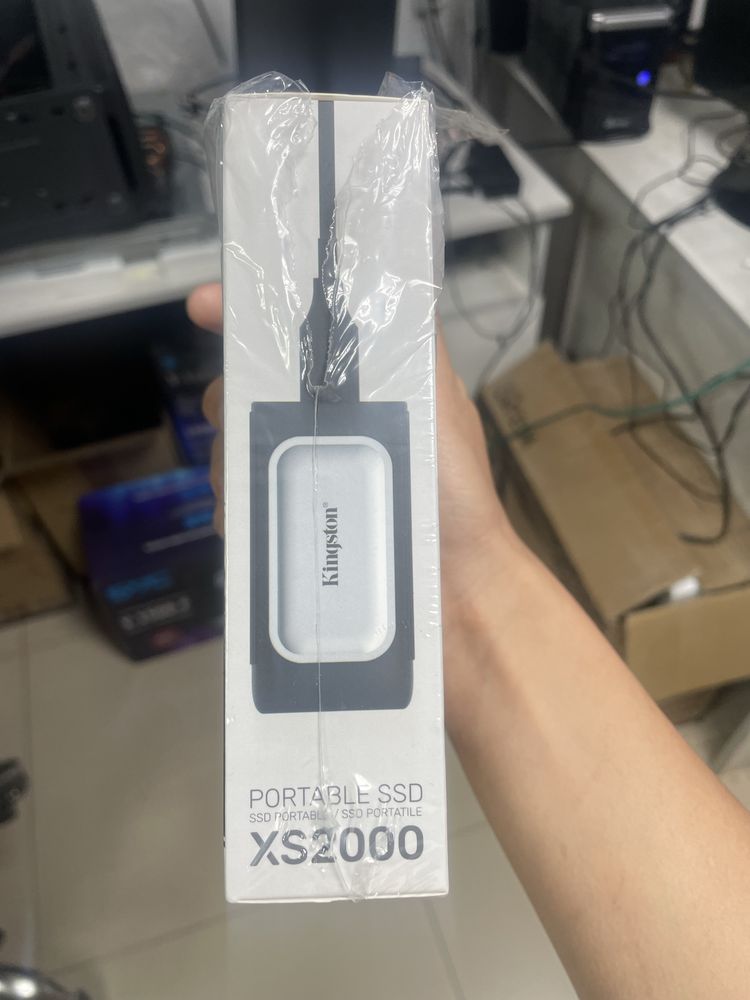 Продается новый SSD Kingston XS2000 1TB |