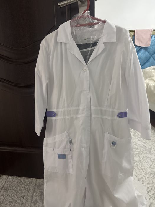 Халат белая медицинская