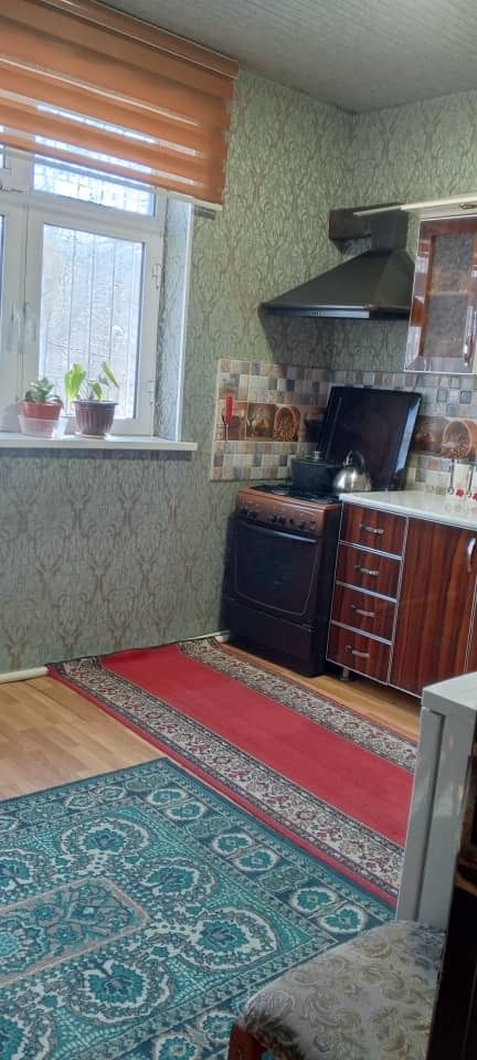 Продается 2х комнатная, 2-этаж, в 6-микрорайоне