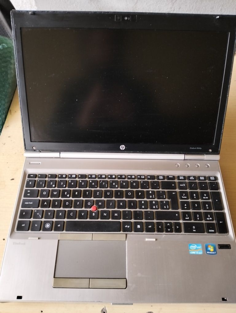 HP Elitebook 8560p i7-2620m gen. 2