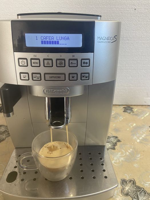 Espresor cafea Delonghi magnifica S capucino