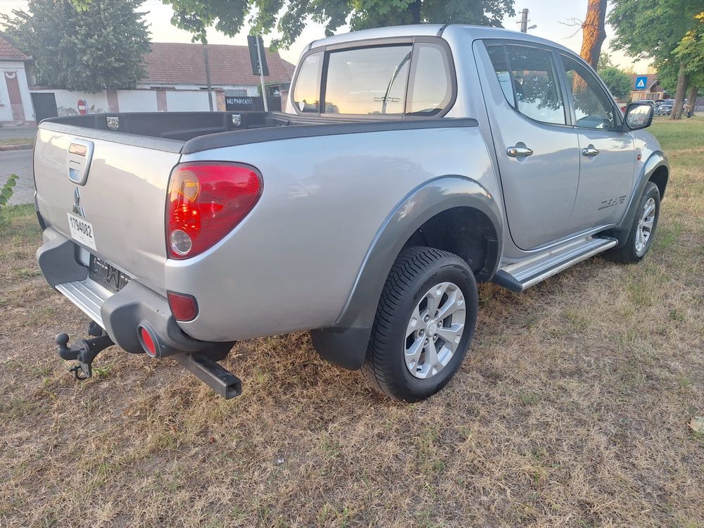 Mitsubishi L200! Recent adus! An 2006! 4x4! Kilmatronic!