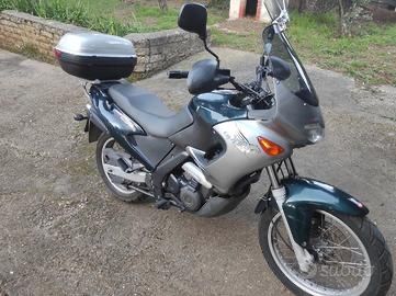 Aprilia Pegaso 650 injectie