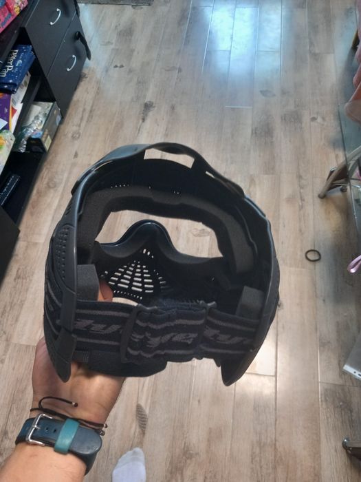 Vesta,casca,centura și masca