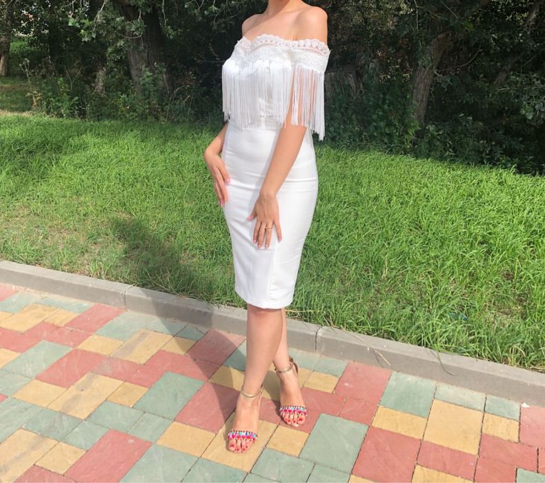 Белое платье на выпускной
