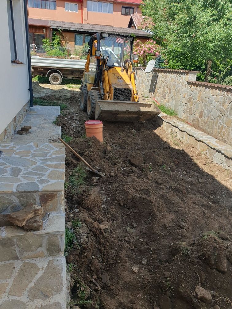 Inchiriez buldoexcavator jcb 1cx ptr spatii înguste-3 cupe,picon