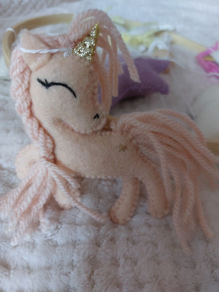 Carusel bebe unicorni fetru handmade. Carusel fetite. Carusel bebelusi