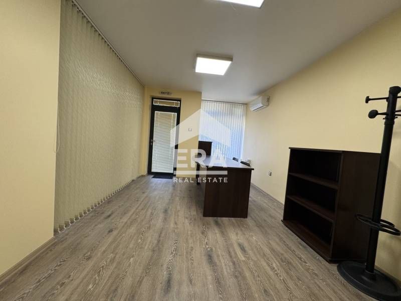 Продава се Офис в Силистра, Център - 71 кв.м за 1539 €/кв.м - Снимка #3
