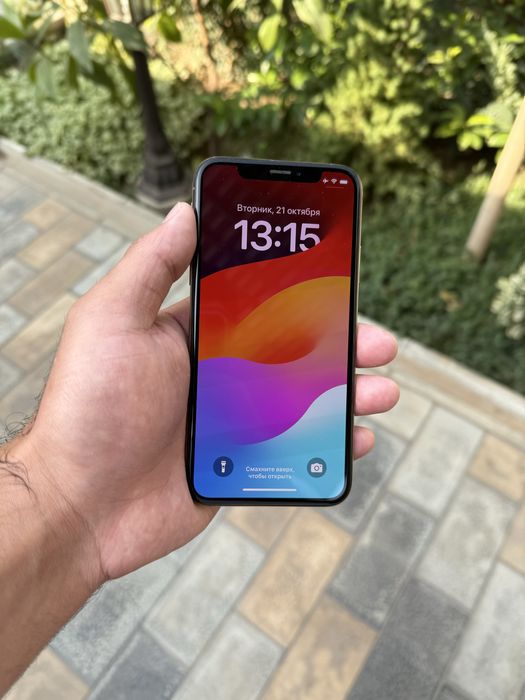 Iphone xs ayfon xs 64gb gold sotiladi holat ideal aybi yo face ishlidi