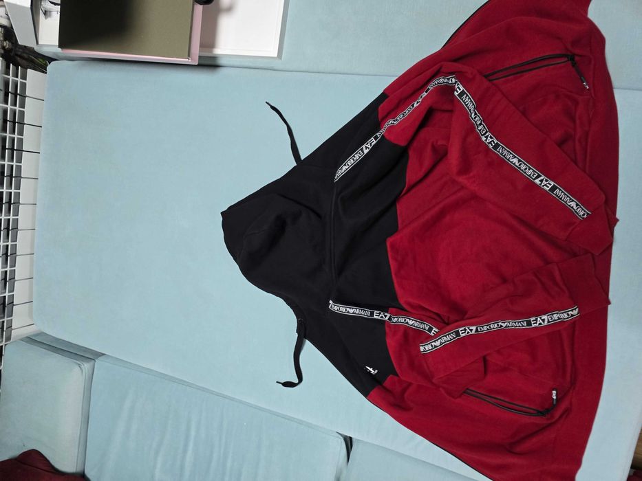 Нов мъжки суичер Emporio Armani L