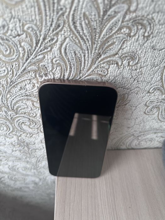 Iphone 16 pro max в отличном состоянии 100 акб