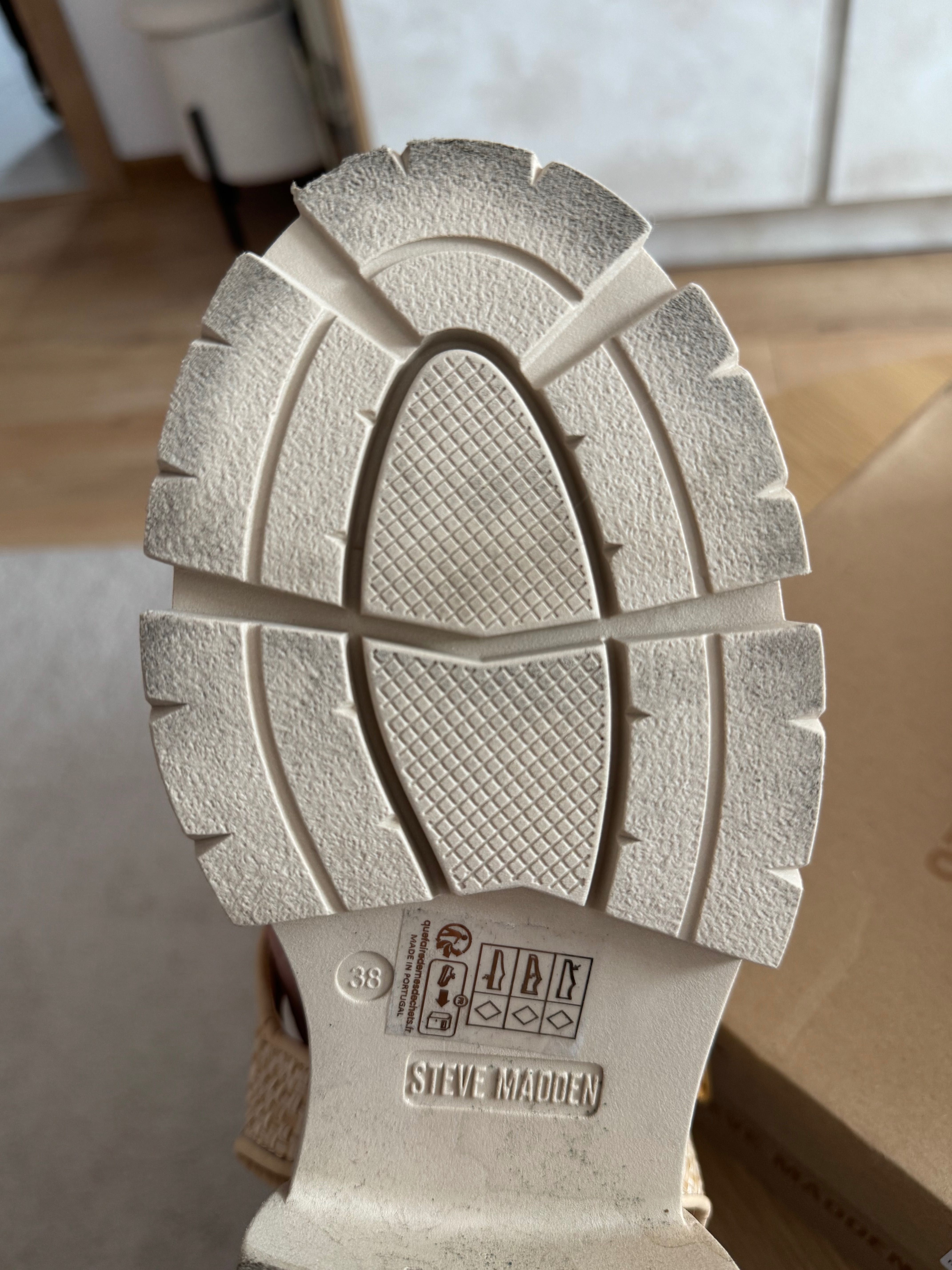 Сандали Steve Madden