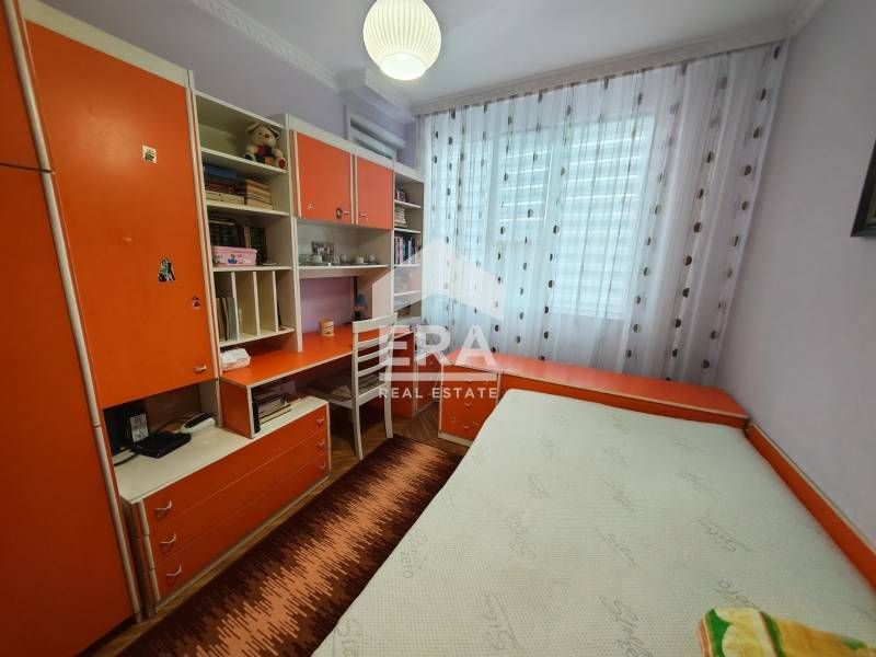 Продава се Тристаен апартамент в Силистра, Митница - 99 кв.м за 1152 €/кв.м - Снимка #1
