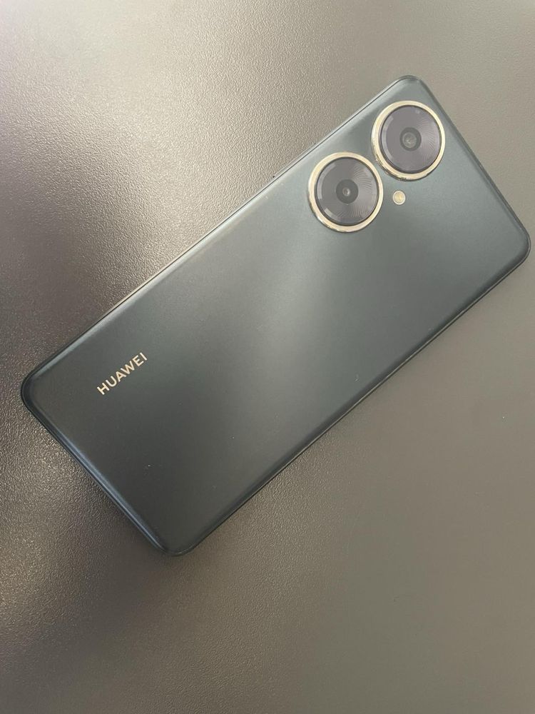 Телефон Huawei nova 11i.