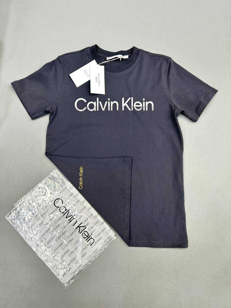 Tricou Barbati Calvin Klein CK Marimi: XL - Lichidare stoc ‼️