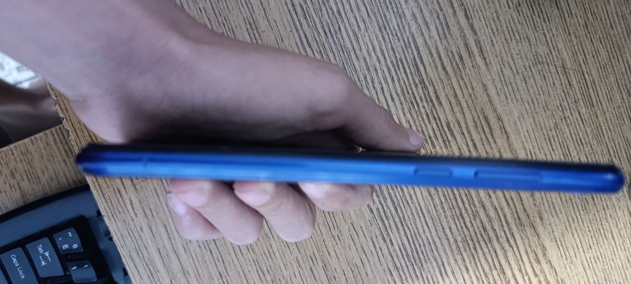 Huawei y6 ko‘k rang