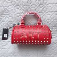 Малка червена чанта Art чисто нова с етикет