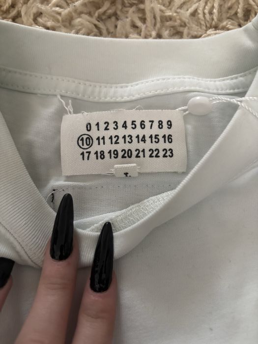 Vand tricou Maison Margiela NOU urgent!