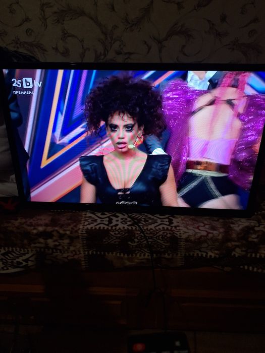 Телевизор Кроун  30