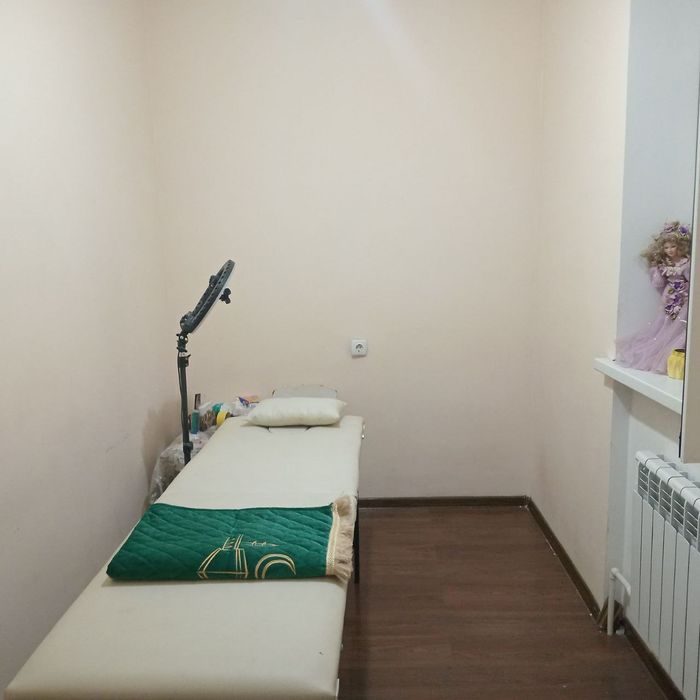 Продам свою 3х квартиру в янгихаёт 8сторителная участок