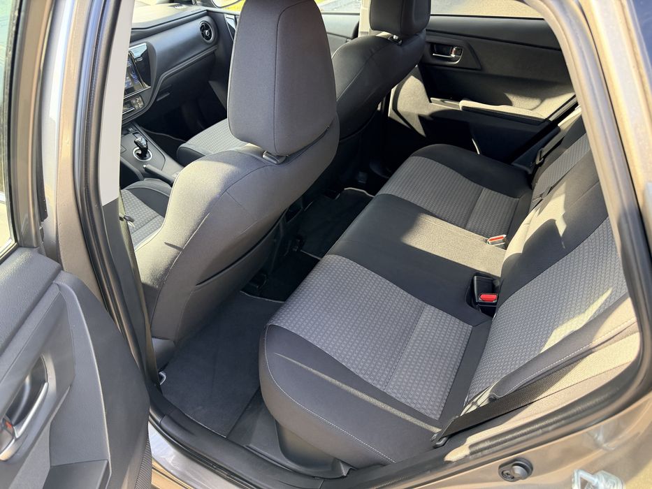 Toyota Auris 1.8 Hybrid