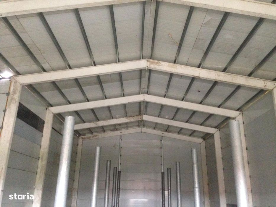 Cladire spatiu comercial si birouri Scheia de vanzare