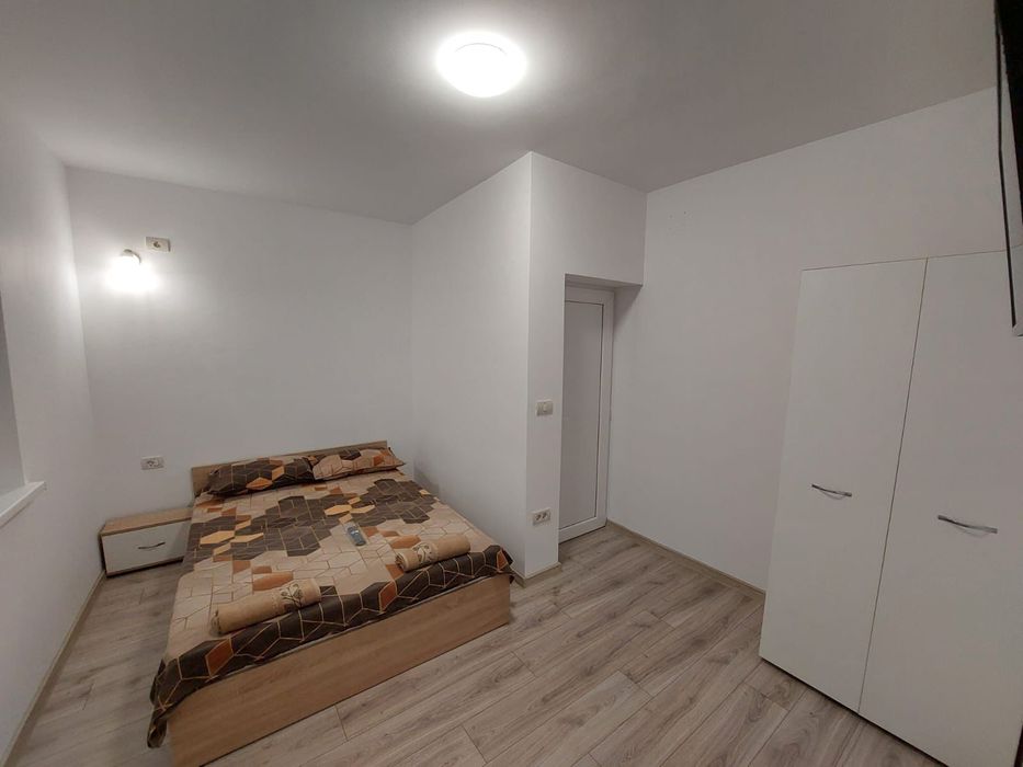 Inchiriez camere la muncitori pe termen lung in Eforie Nord