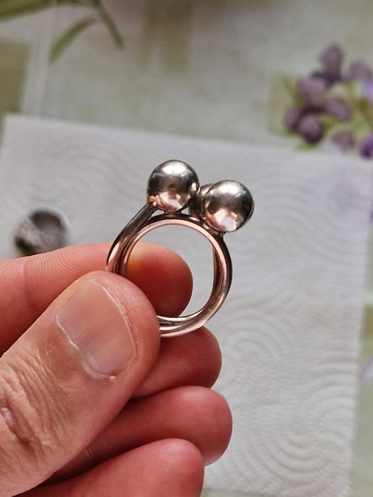 Inel Sculptural din Argint 925 – Design Modern cu Bile din Argint