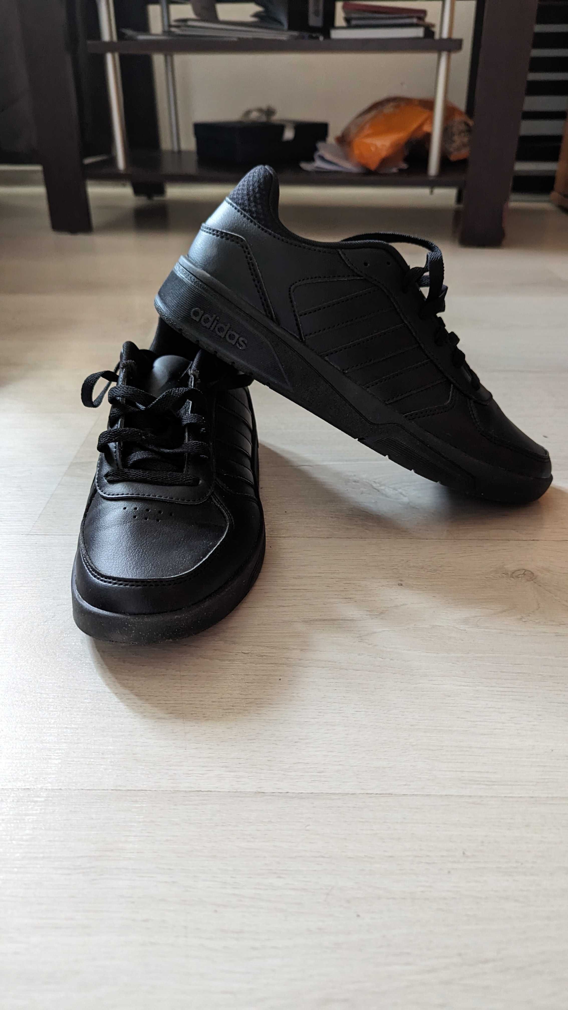 Pantofi sport tip sneakers Adidas noi
