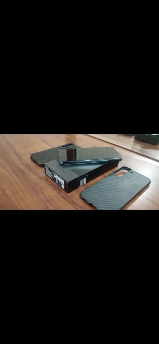 Samsung S22 yaxshi xolatda zaruratdan sotvomizaa