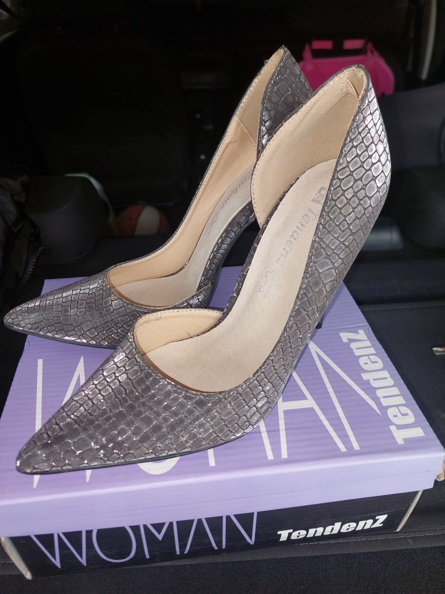 Елегантни обувки сиви графит 38