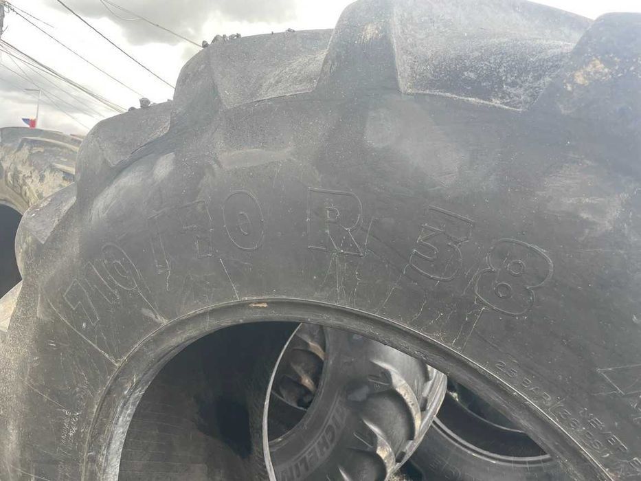 Cauciucuri 710/70R38 MICHELIN pt Tractor Deutz-Fahr AGROTRON 7250 TTV