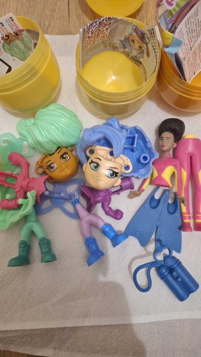 Киндер макси играчки