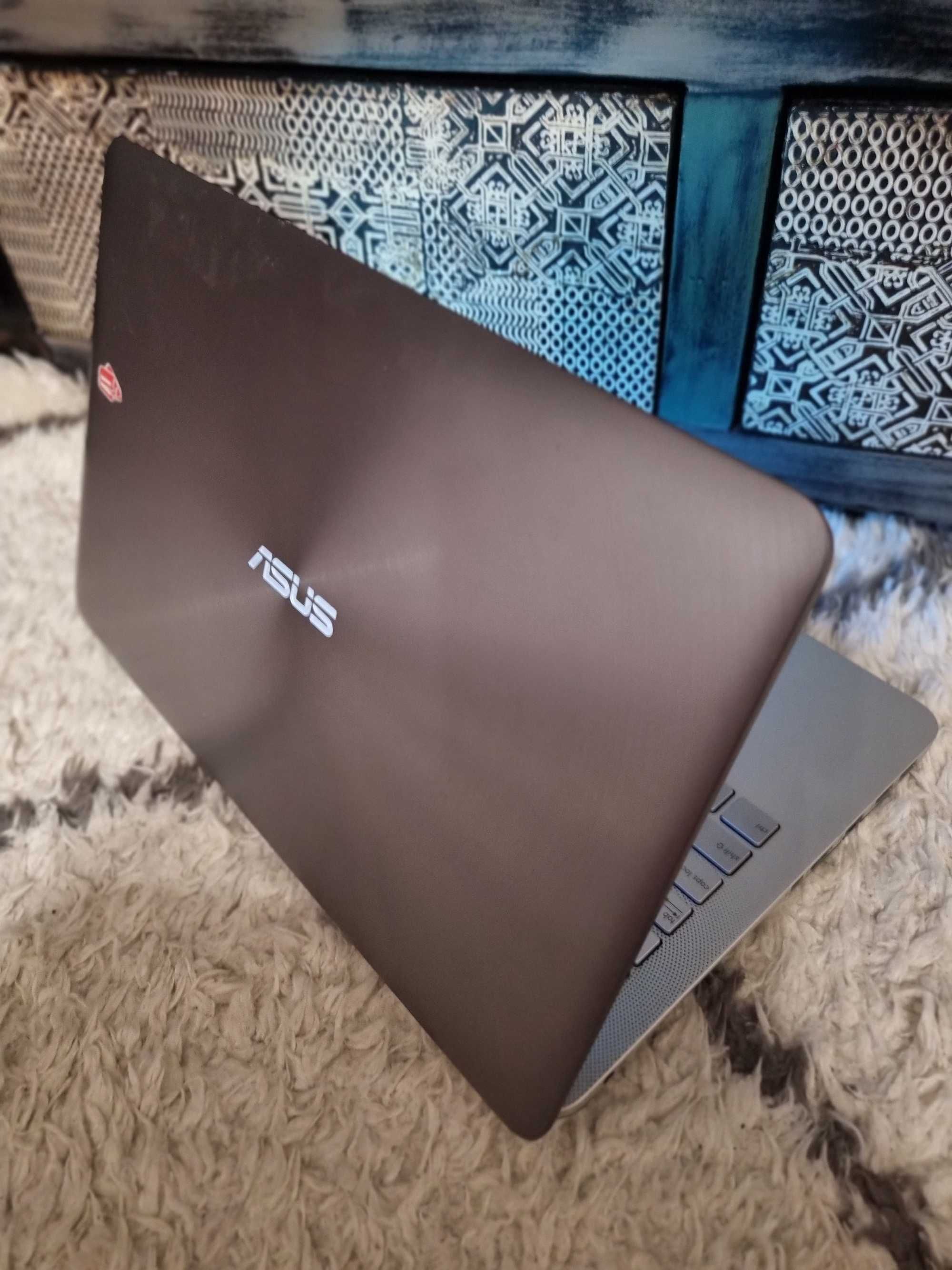 Laptop Asus i7 NVidia GT 940M 2GB, Sunet Bang&Olufsen Carcasa Aluminiu