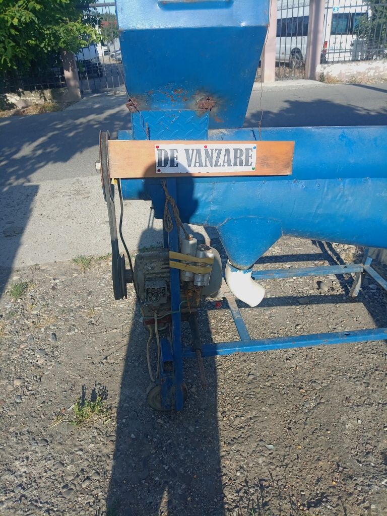 De vânzare mașina de desfăcut porumb