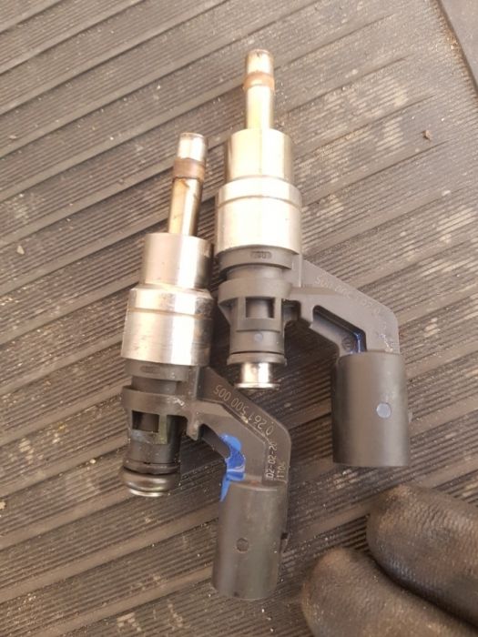 Injectoare Injector vw Golf 4 Bora 1.6FSI 81kw cod motor BAD 036906036