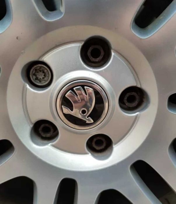 Капачки за болтовете от 20 части за джанти Ауди Audi VW