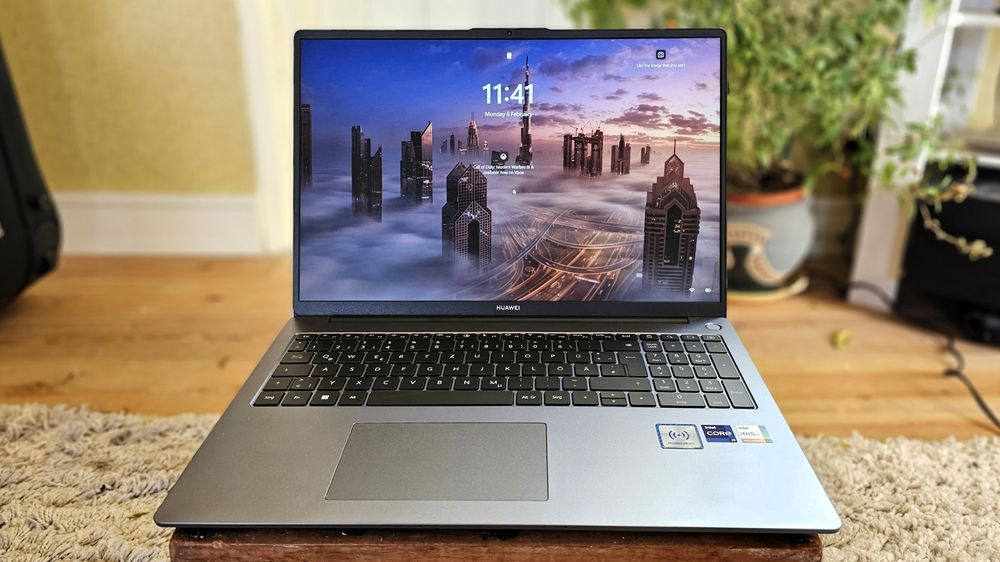 Huawei Matebook D16