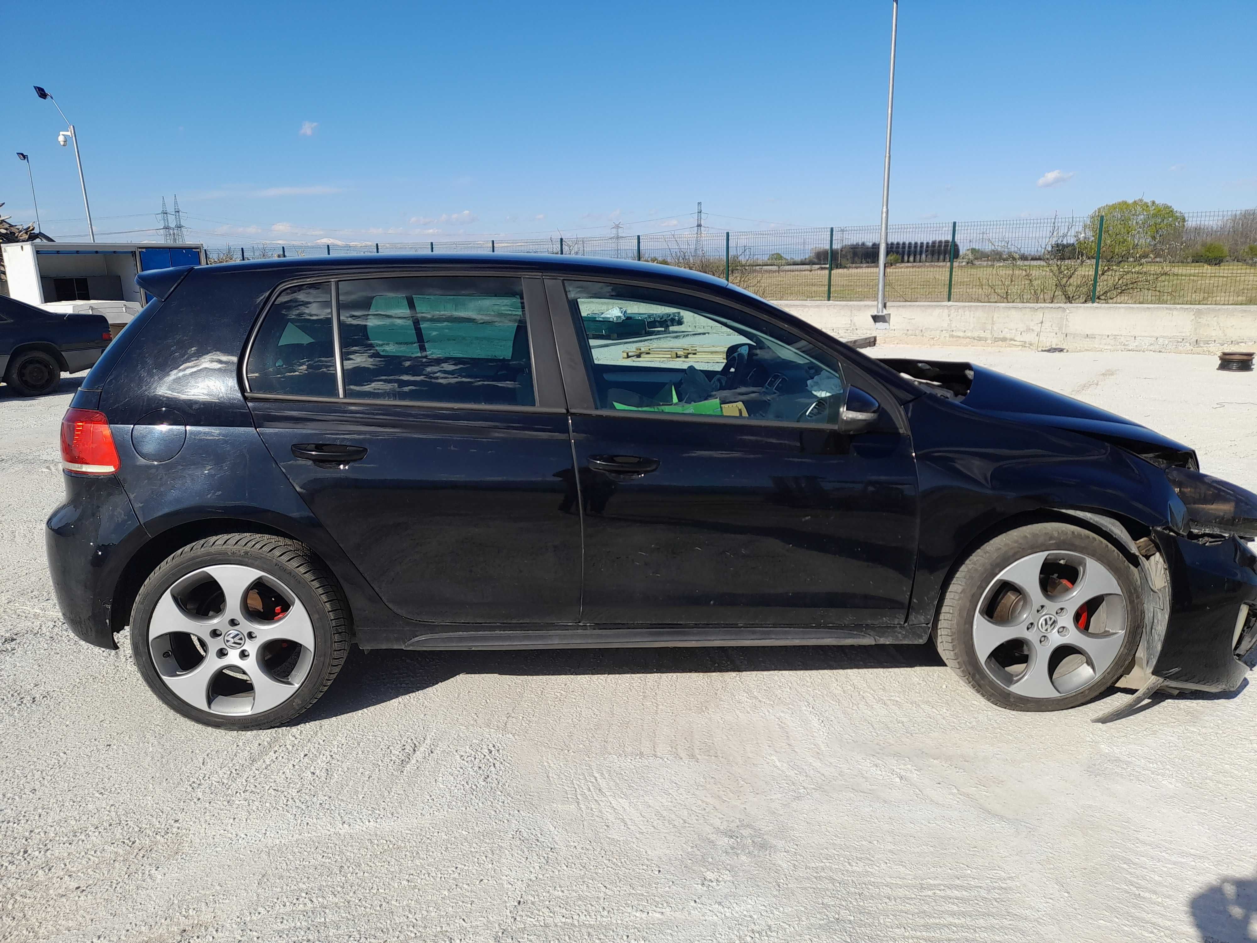 На части! VW Golf VI 1.6 TDI