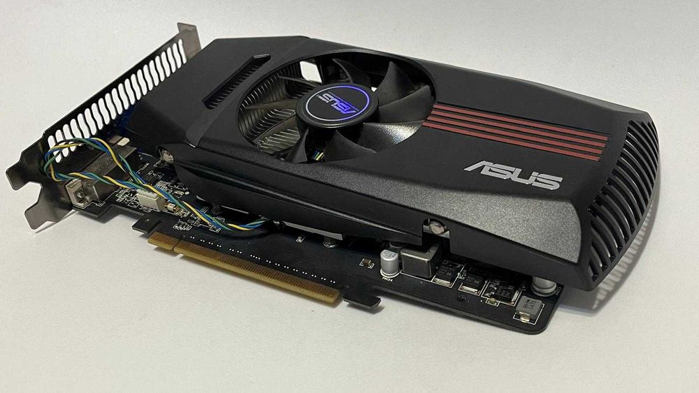 Asus GTX 550 TI 1GB GDDR5