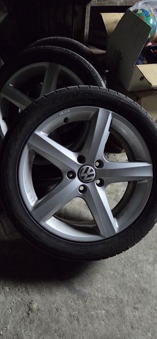 Джанти  17 цола с гуми VW
